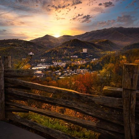 Villa Smoky Mountain Gem Gatlinburg Exterior foto